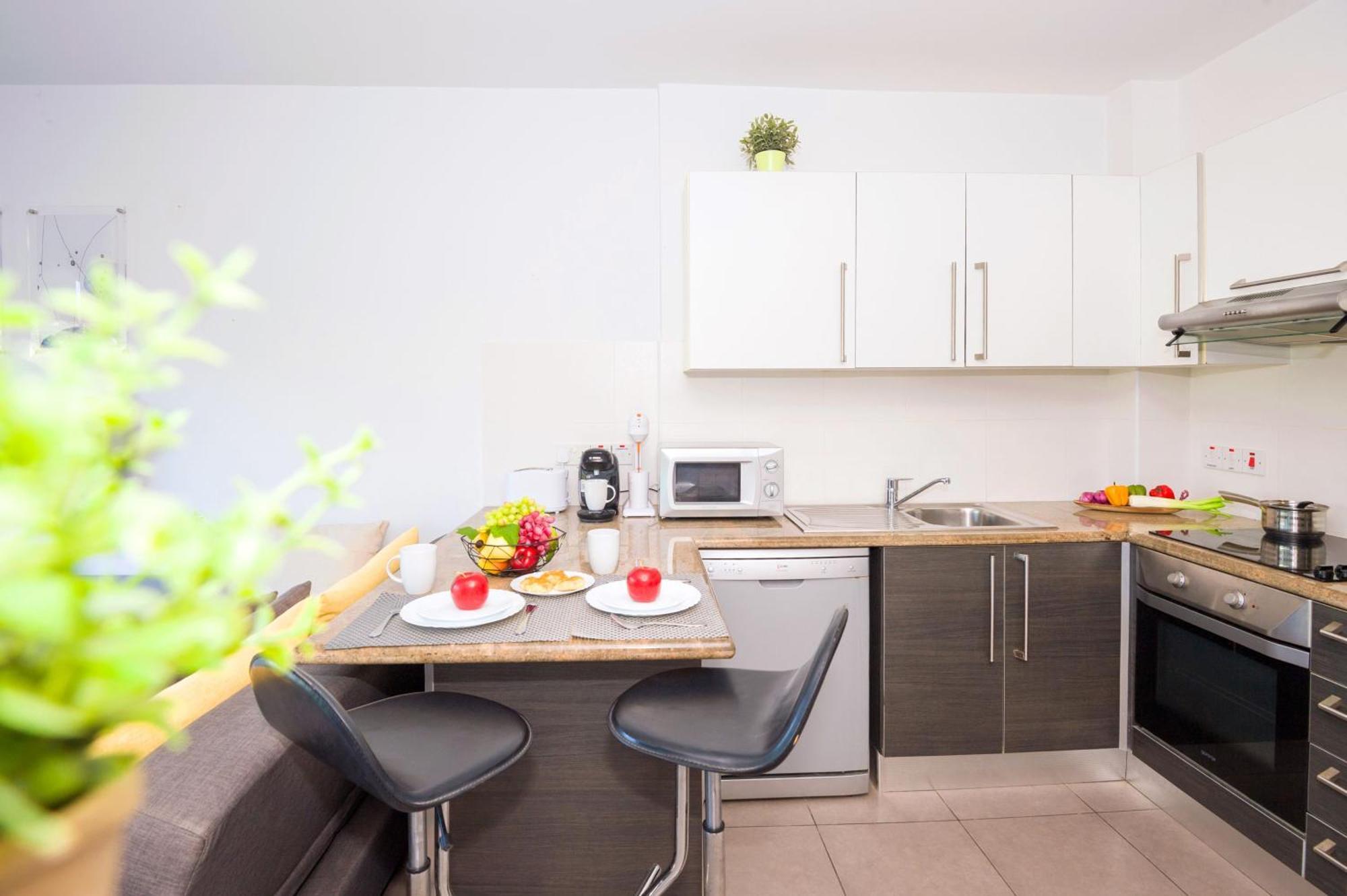 Lucile - Coralli Beachfront Apartment Paralímni Extérieur photo