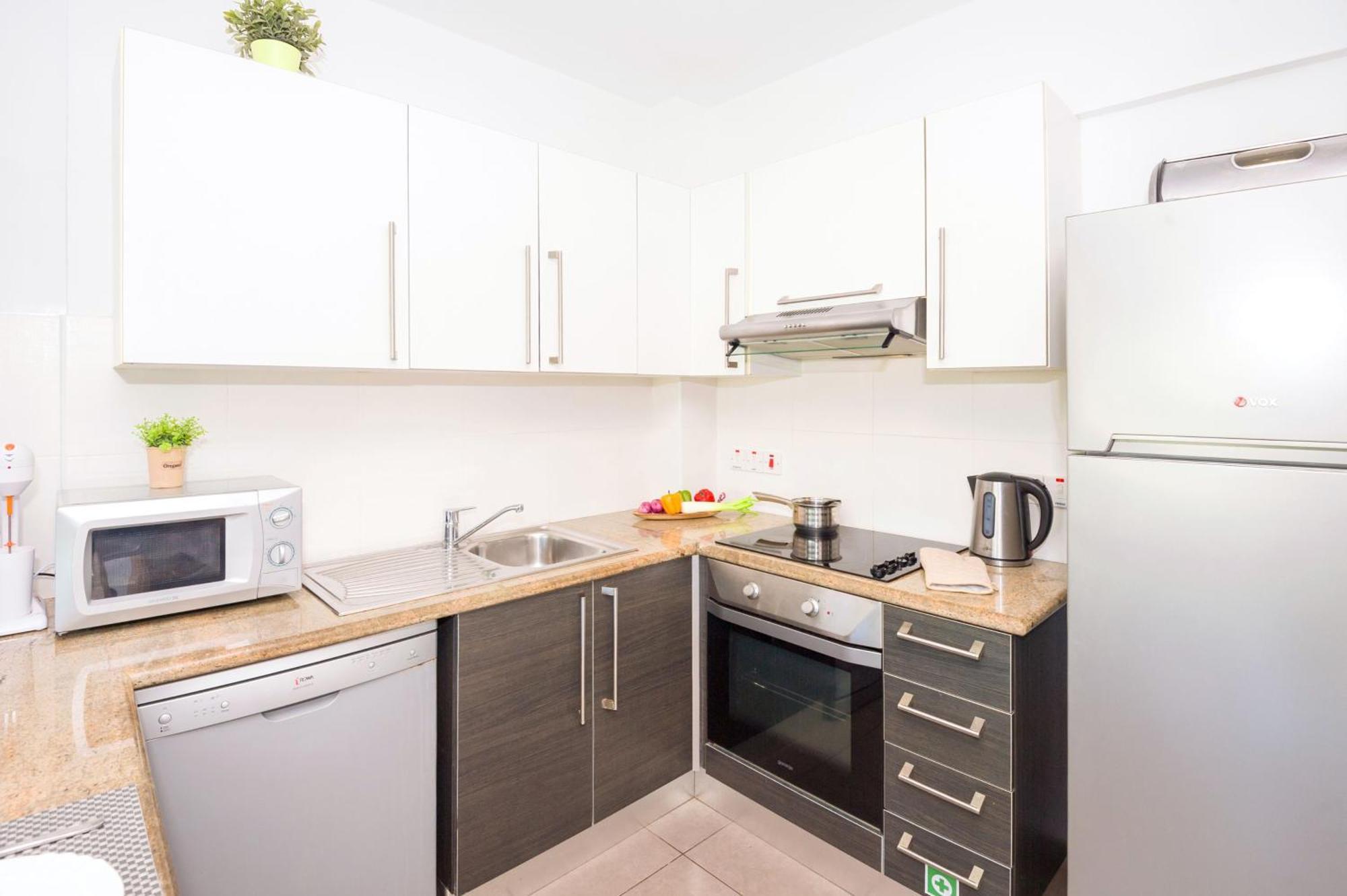 Lucile - Coralli Beachfront Apartment Paralímni Extérieur photo