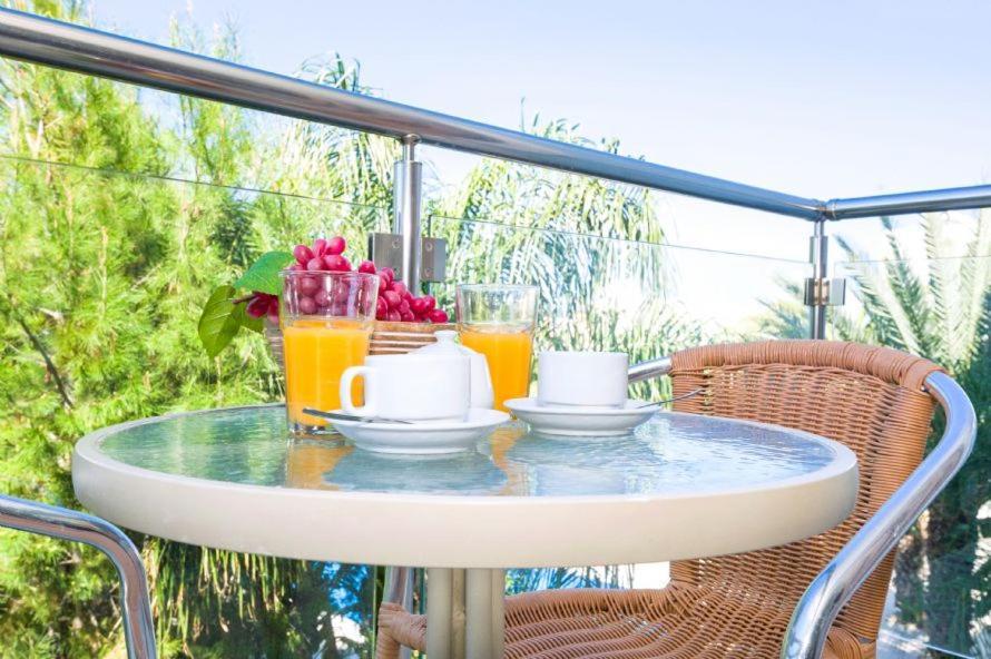 Lucile - Coralli Beachfront Apartment Paralímni Extérieur photo